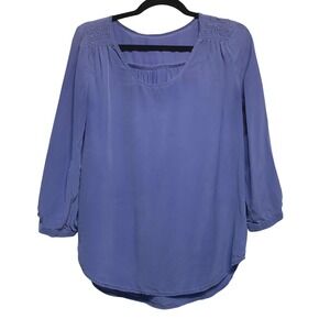 Chic 100% Silk Blouse Periwinkle Blue‎ Smocked Shoulder Scoop Top Quiet Luxury